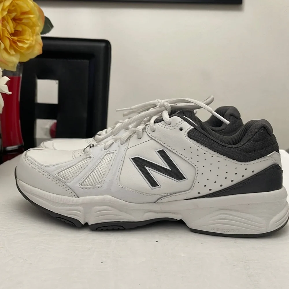 NEW BALANCE 519 RUNNING SNEAKERS MENS SIZE 8.5